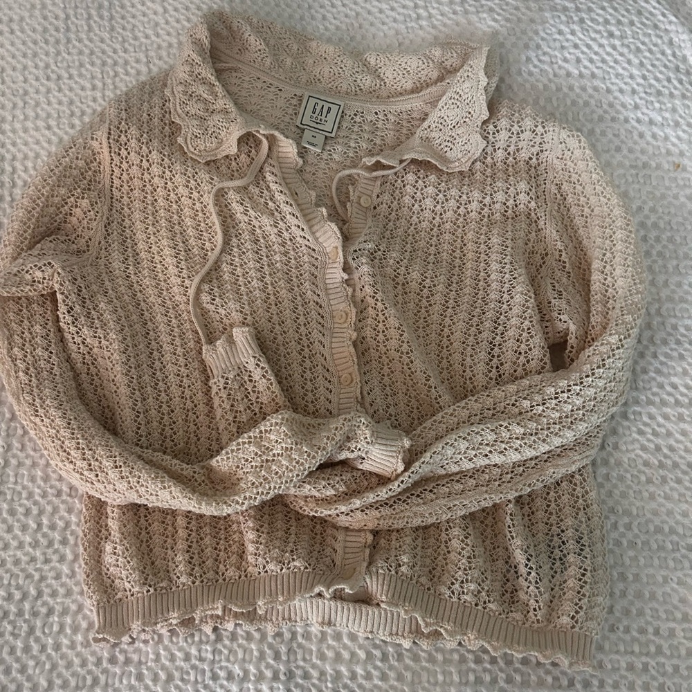 DÔEN x Gap sweater